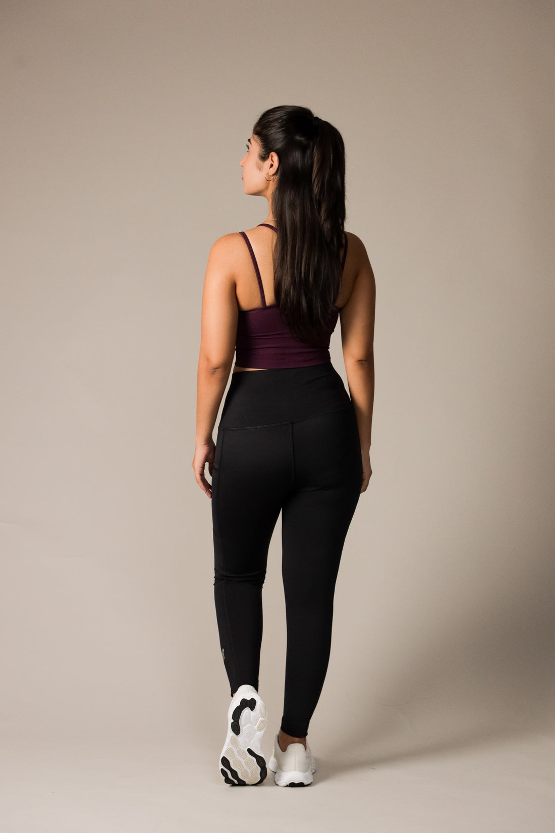 tmr-everyday-leggings-black-front