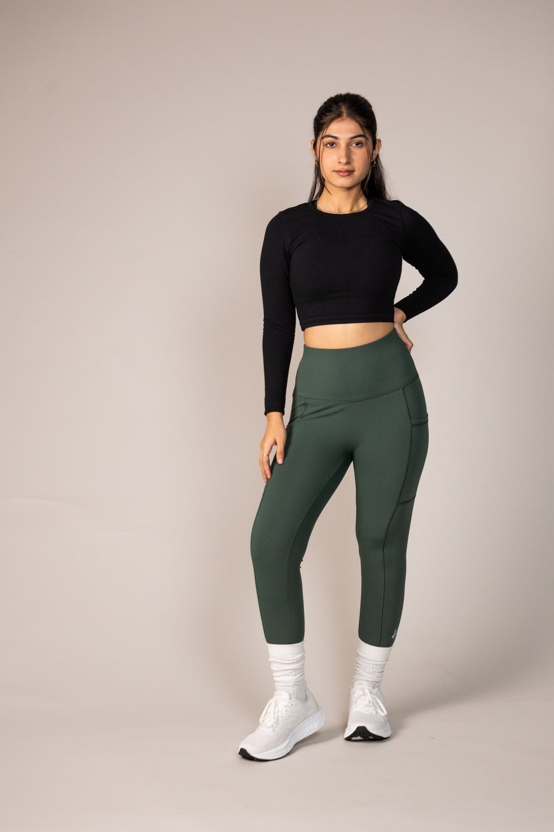 tmr-everyday-leggings-green-front