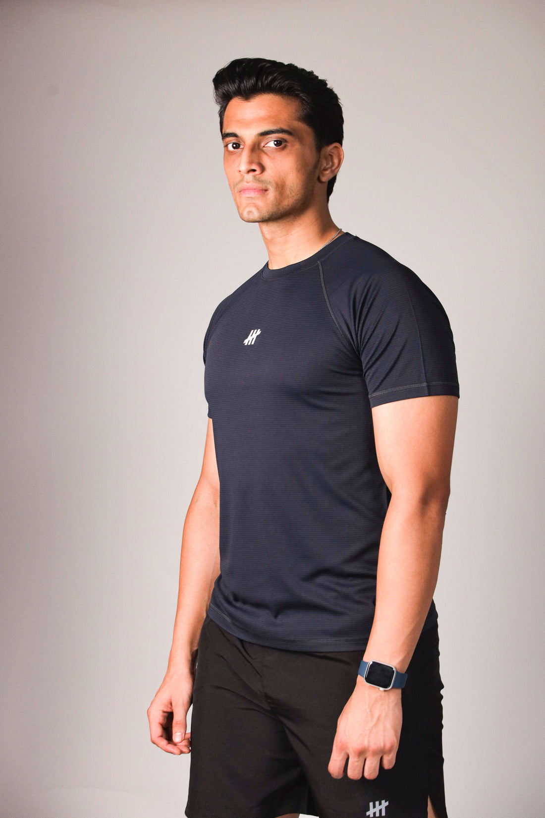 tmr-motion-grid-navy-front