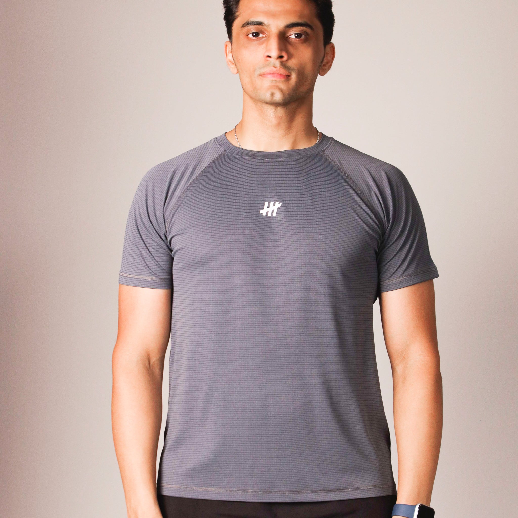 tmr-motion-grid-tee-graphite-front