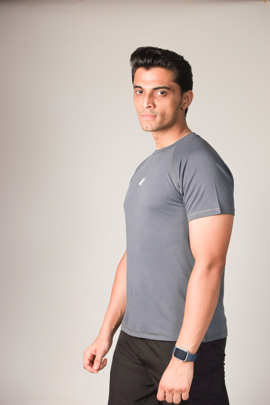 tmr-motion-grid-tee-graphite-front